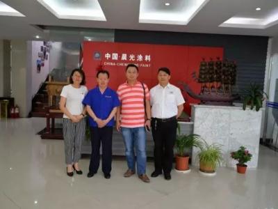 迈步战略合作：浙江亚厦装饰考察新金宝官方网站入口工业园